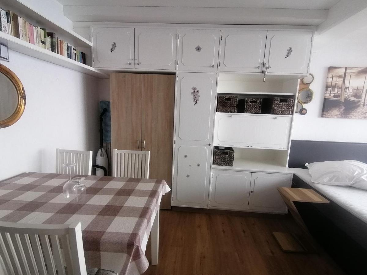 Haus Enzian - Apartment Gerlitzen Kanzelhohe Екстериор снимка