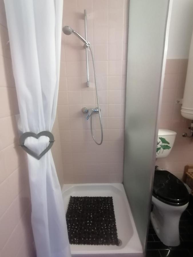 Haus Enzian - Apartment Gerlitzen Kanzelhohe Екстериор снимка